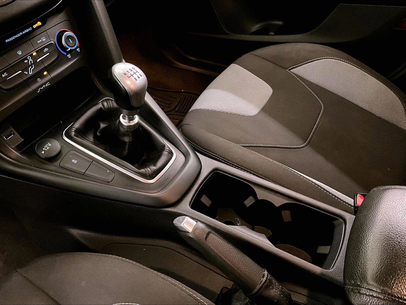 Certified 2018 Ford Focus ST FWD image 16