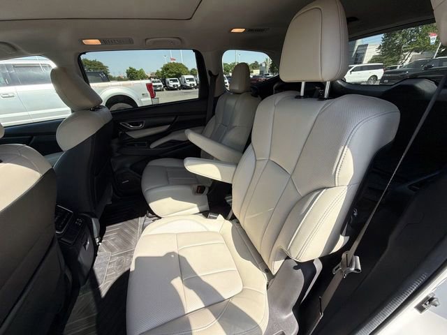 Used 2024 Subaru Ascent Limited w/ Technology Package AWD/4WD image 27