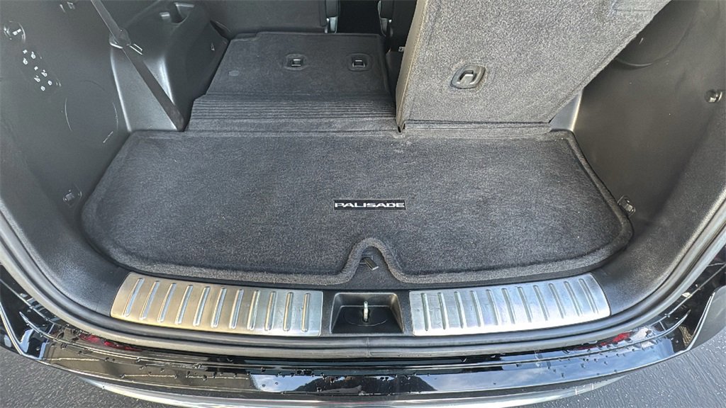 Used 2023 Hyundai Palisade Calligraphy image 25