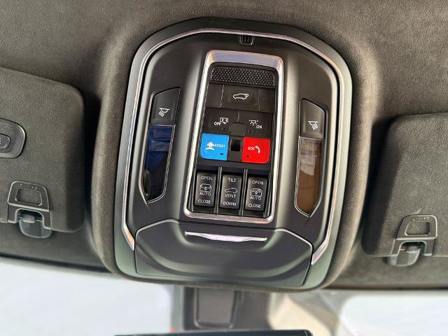 Used 2025 Jeep Grand Cherokee Summit AWD/4WD image 21