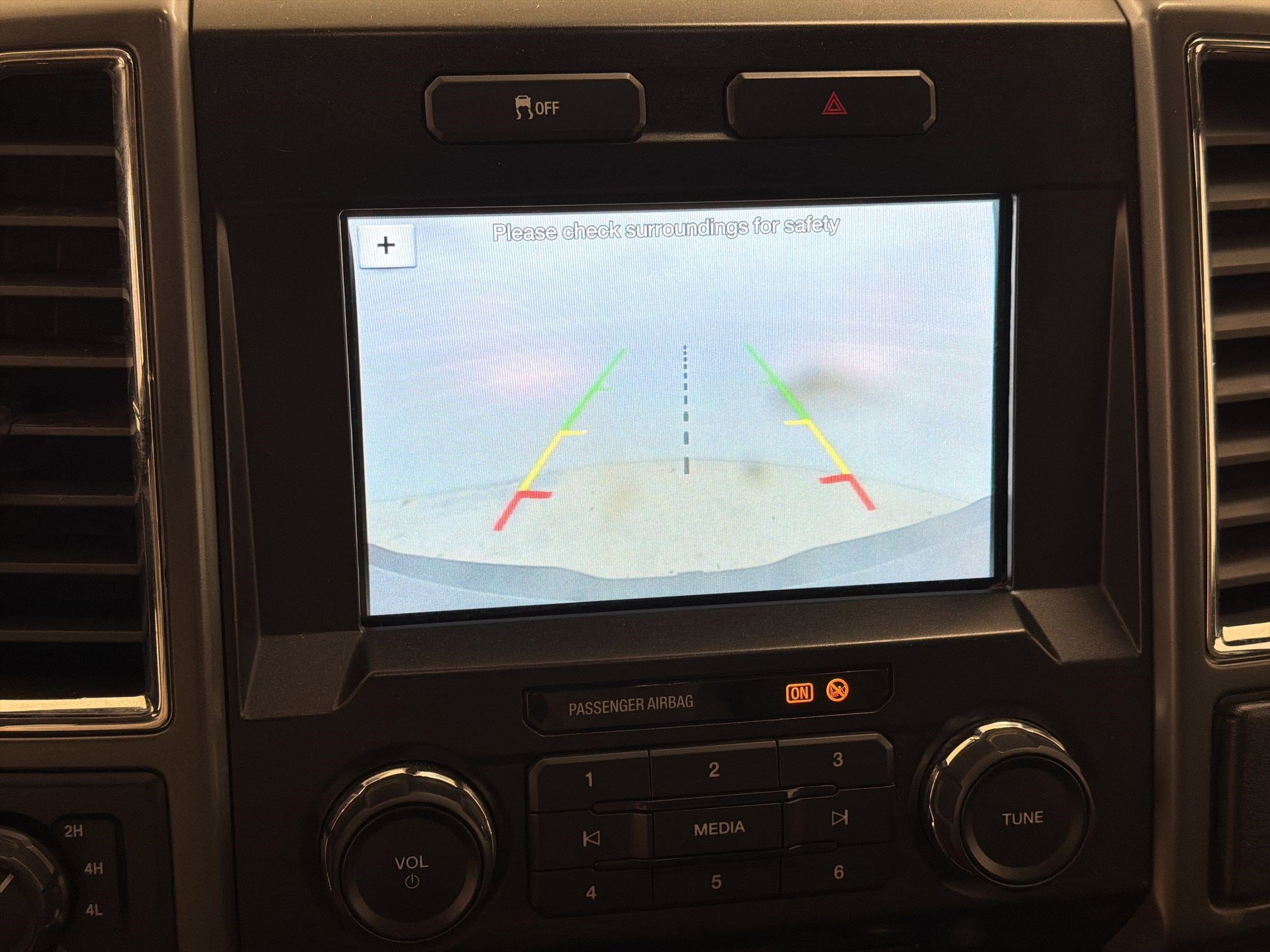 Certified 2018 Ford F250 XLT w/ Advanced Security Pack image 21