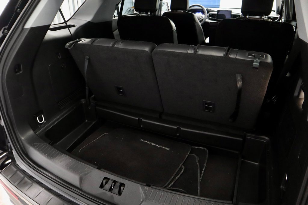 Certified 2023 Ford Explorer XLT w/ Equipment Group 202A image 14