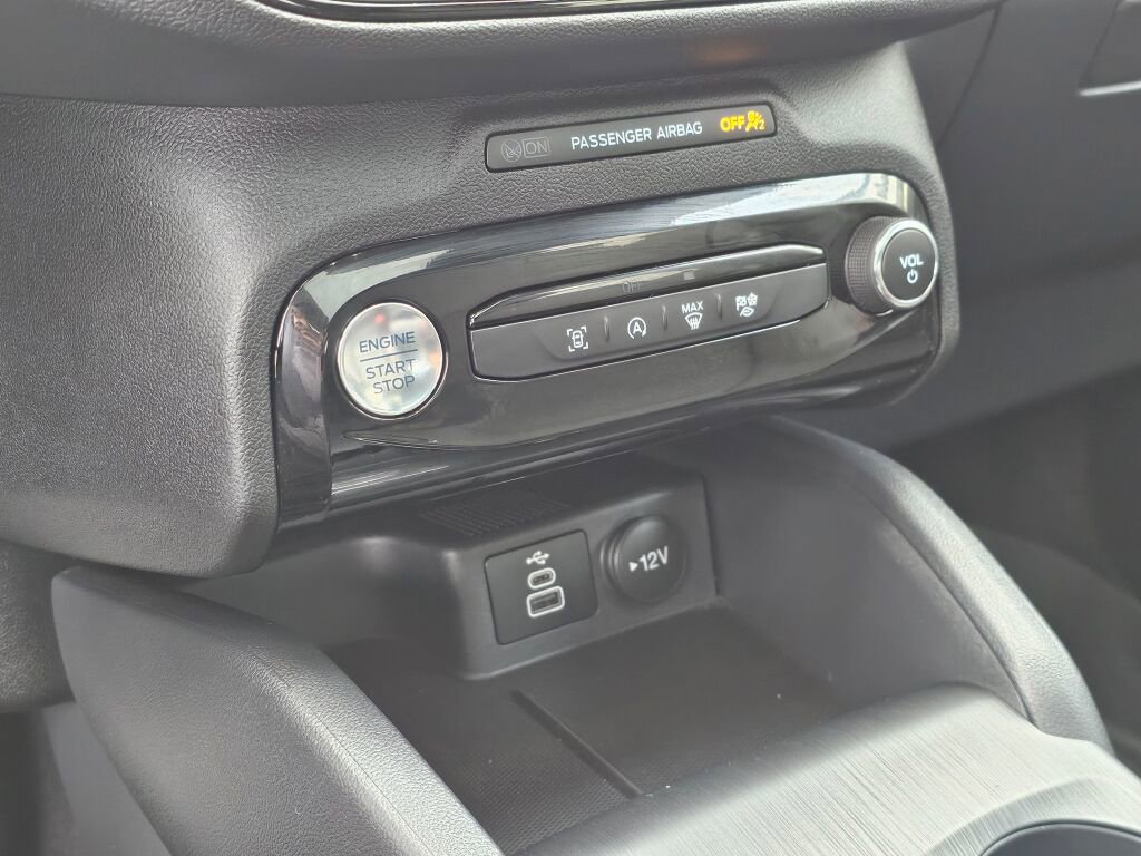 Certified 2025 Ford Escape ST-Line w/ Tech Pack #1 AWD/4WD image 26