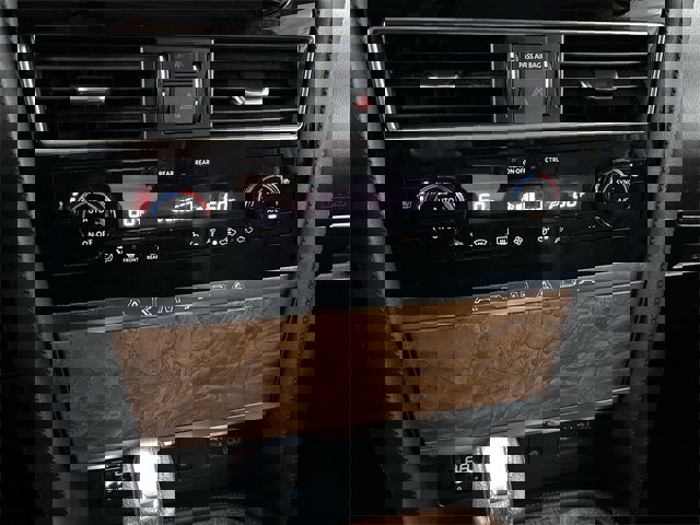 Used 2022 Nissan Armada SL w/ Captain's Chairs Package image 19