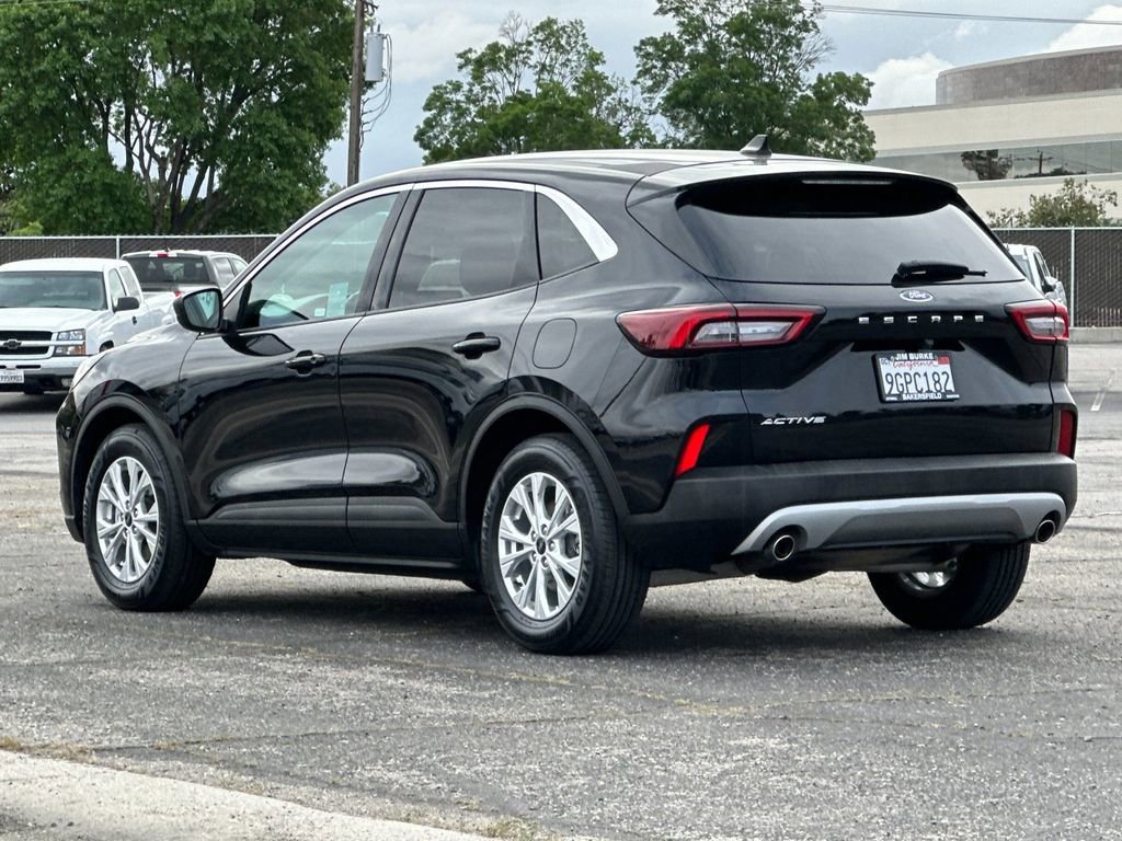 Certified 2023 Ford Escape Active image 3