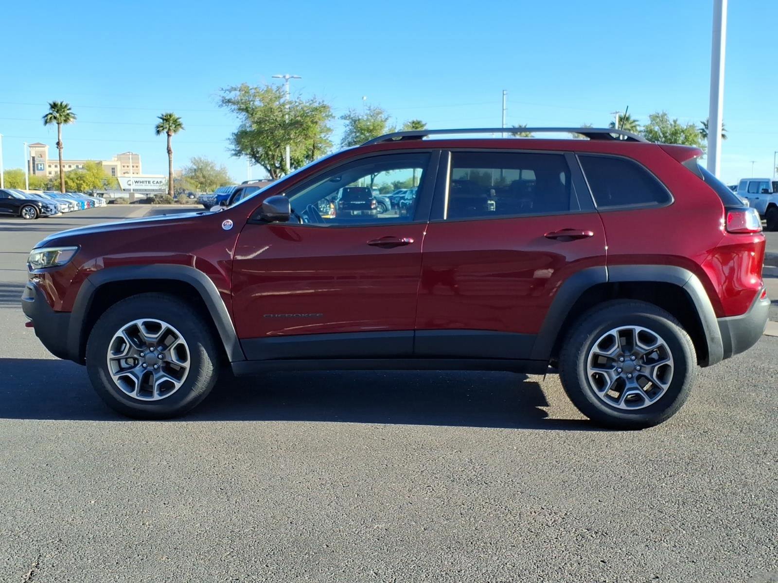 Used 2020 Jeep Cherokee Trailhawk w/ Comfort/Convenience Group image 6