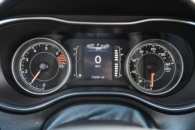 Used 2019 Jeep Cherokee Latitude Plus w/ Comfort/Convenience Group AWD/4WD image 34