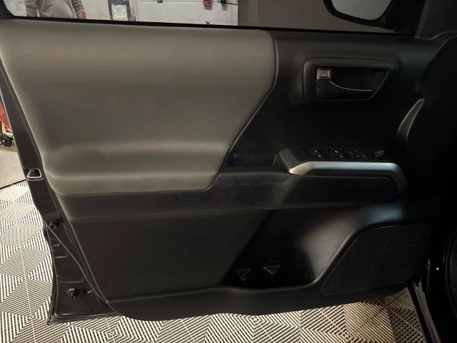 Used 2021 Toyota Tacoma SR5 RWD image 15