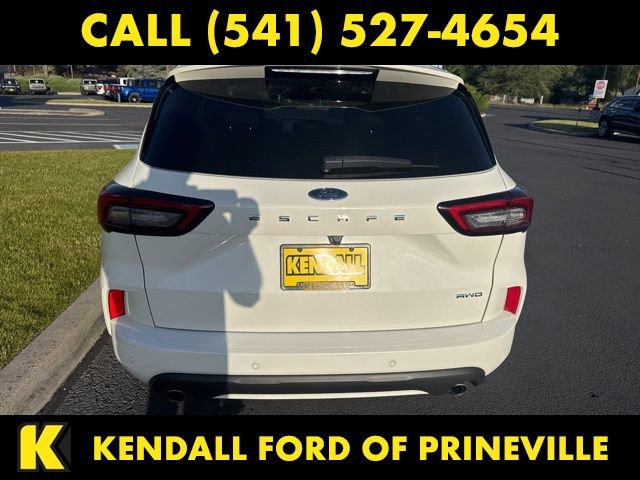 Certified 2024 Ford Escape ST-Line w/ Tech Pack #1 AWD/4WD image 9