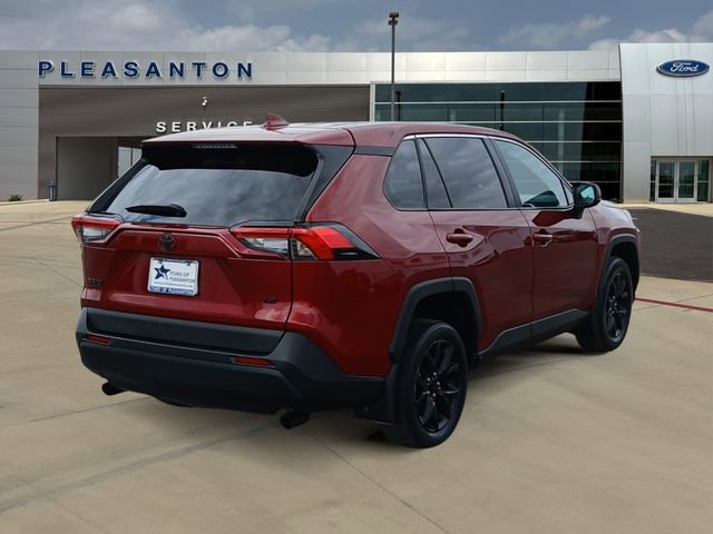 Used 2025 Toyota RAV4 LE FWD image 5