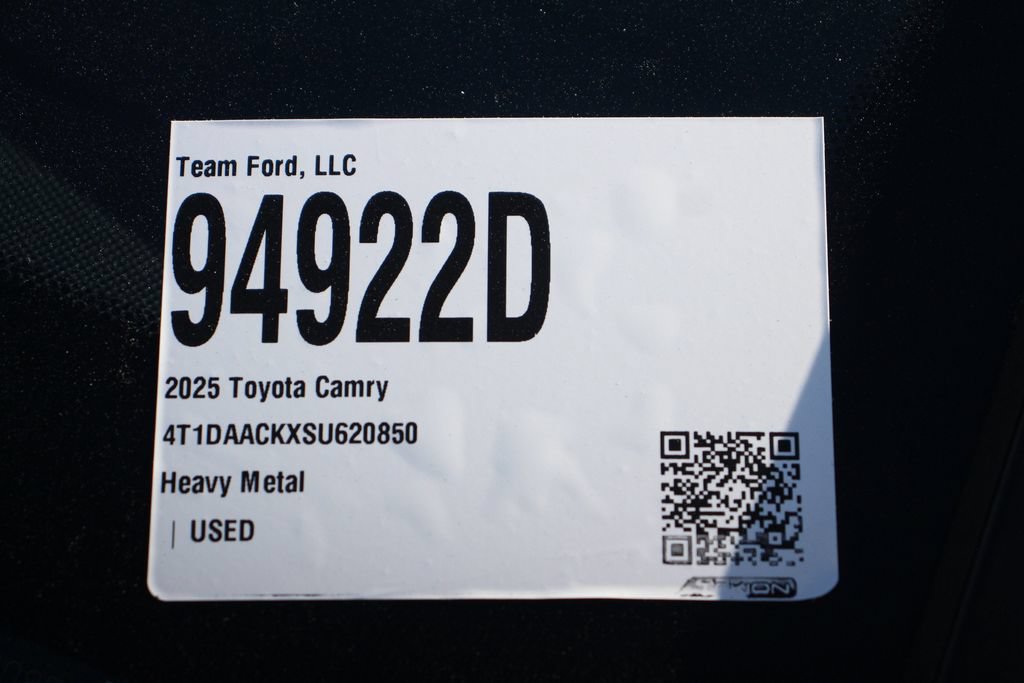 Used 2025 Toyota Camry SE FWD image 30