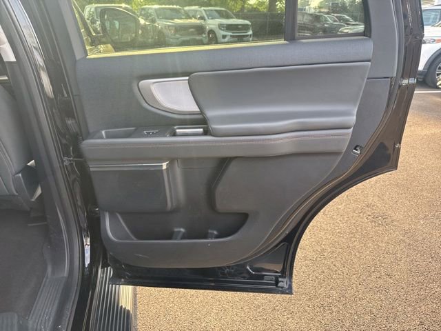 Certified 2025 Ford Expedition Active AWD/4WD image 17