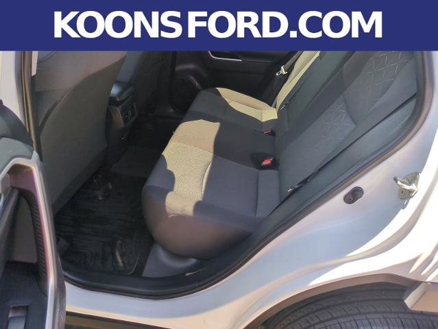 Used 2021 Toyota RAV4 XLE w/ Convenience Package FWD image 23