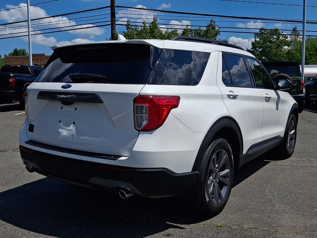 Certified 2024 Ford Explorer XLT w/ Equipment Group 202A AWD/4WD image 10