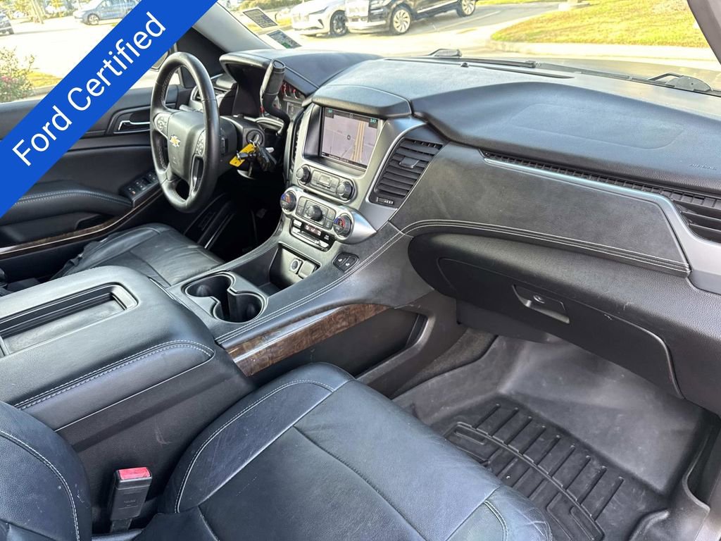 Used 2017 Chevrolet Suburban LT image 14
