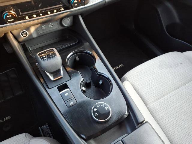 Used 2023 Nissan Rogue SV image 20