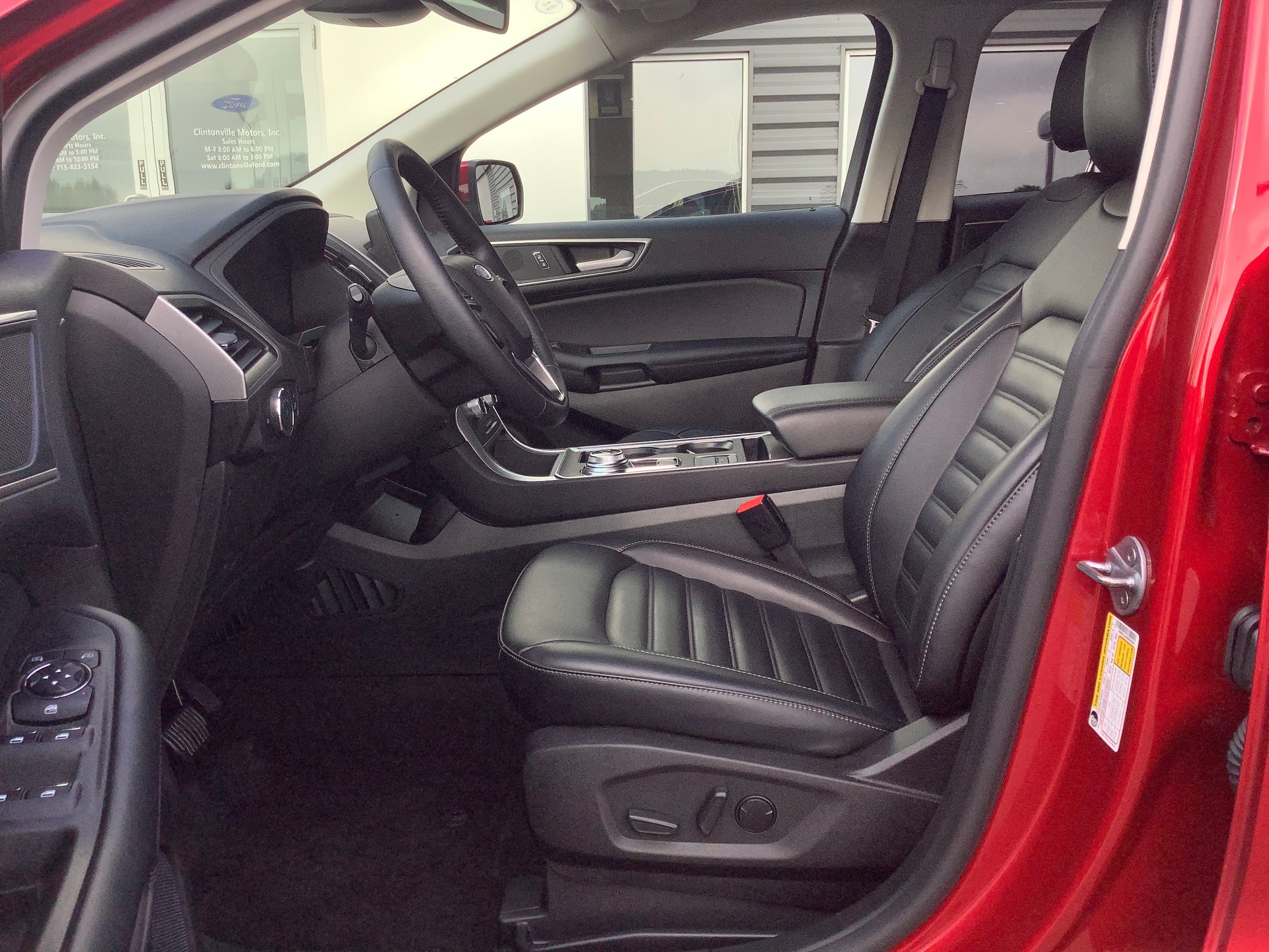 Certified 2024 Ford Edge SEL w/ Convenience Package AWD/4WD image 7