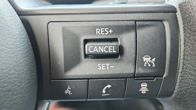 Used 2025 Nissan Kicks SV image 23