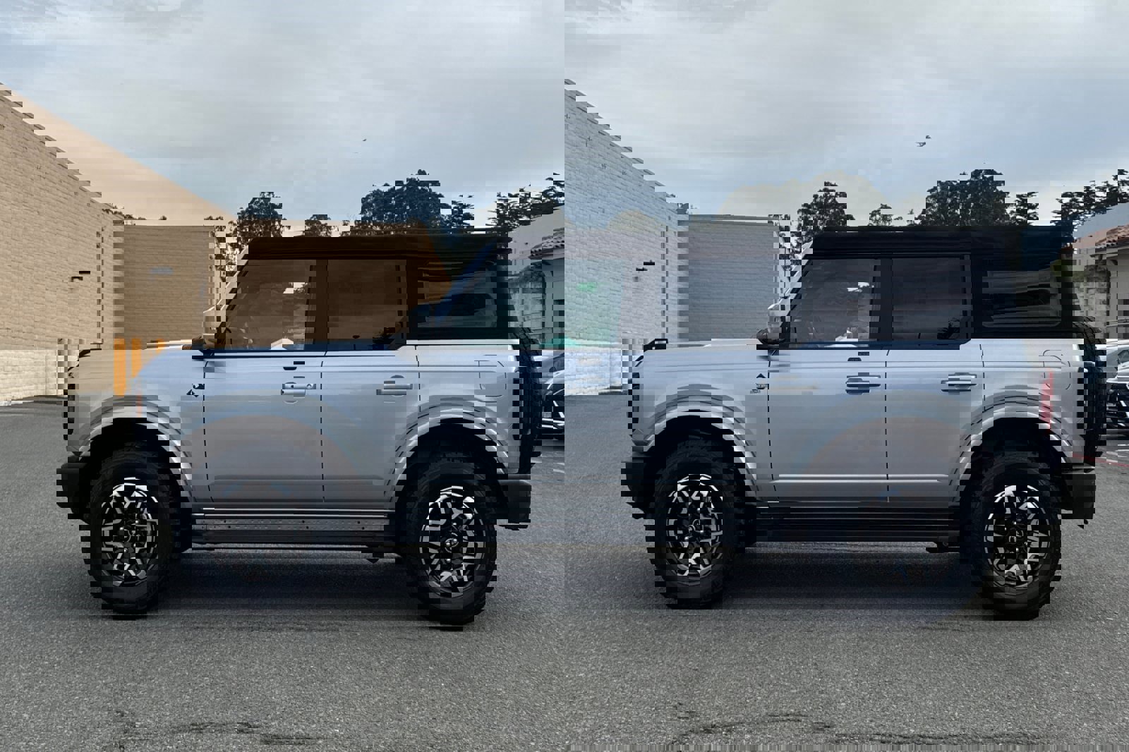 Certified 2021 Ford Bronco Outer Banks image 7