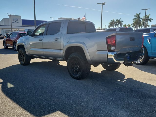 Used 2019 Toyota Tacoma Limited image 4