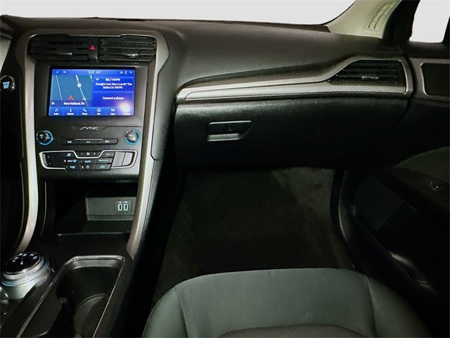 Certified 2020 Ford Fusion SE image 28