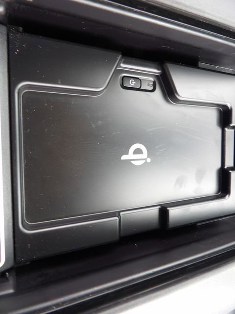 Used 2021 Toyota Highlander XLE AWD/4WD image 25