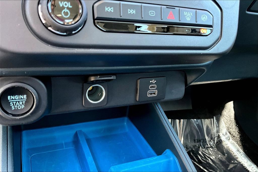 Certified 2025 Ford Maverick XLT w/ XLT Luxury Package AWD/4WD image 19