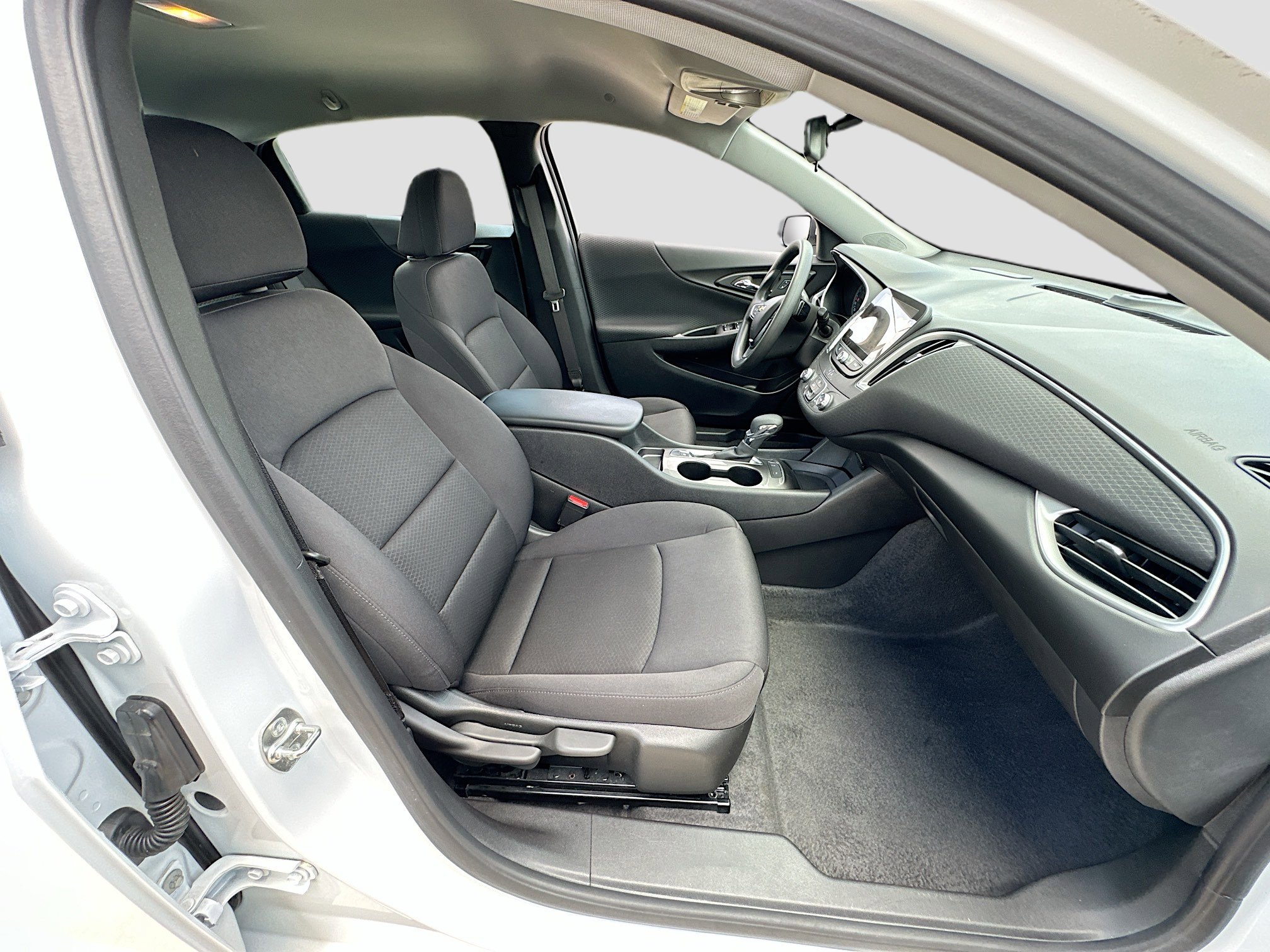 Used 2024 Chevrolet Malibu LS w/ Driver Confidence Package FWD image 24