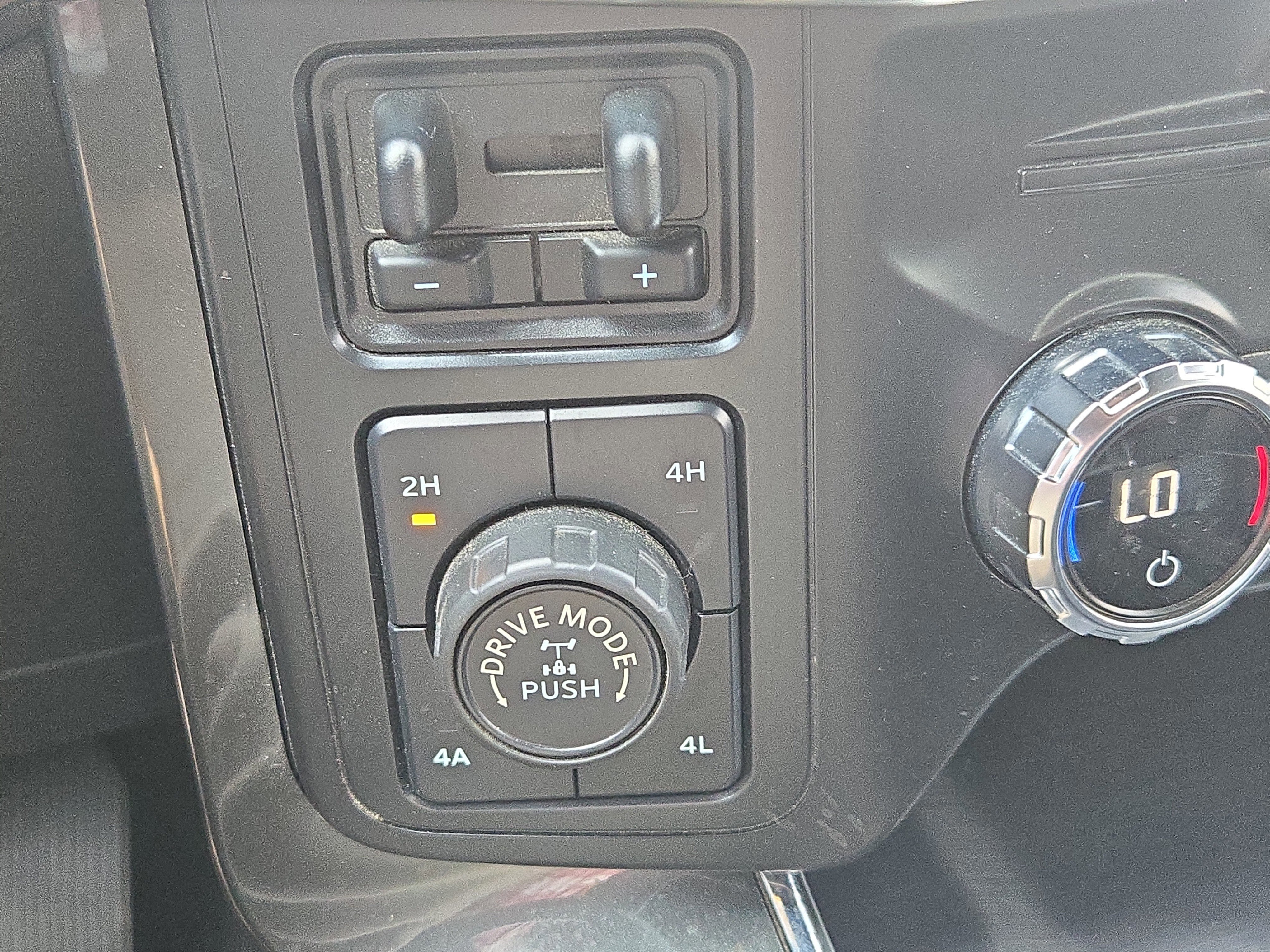 Certified 2021 Ford F150 Lariat w/ Equipment Group 502A High image 28