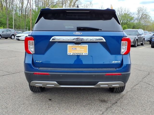 Certified 2023 Ford Explorer XLT w/ Equipment Group 202A AWD/4WD image 9