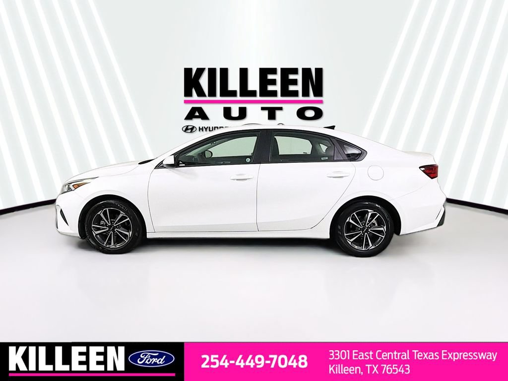 Used 2024 Kia Forte LXS FWD image 4