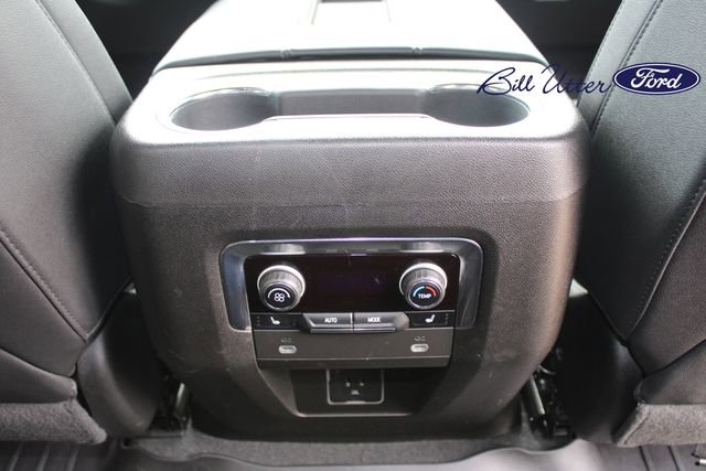 Used 2023 Chevrolet Tahoe Z71 w/ Luxury Package AWD/4WD image 15