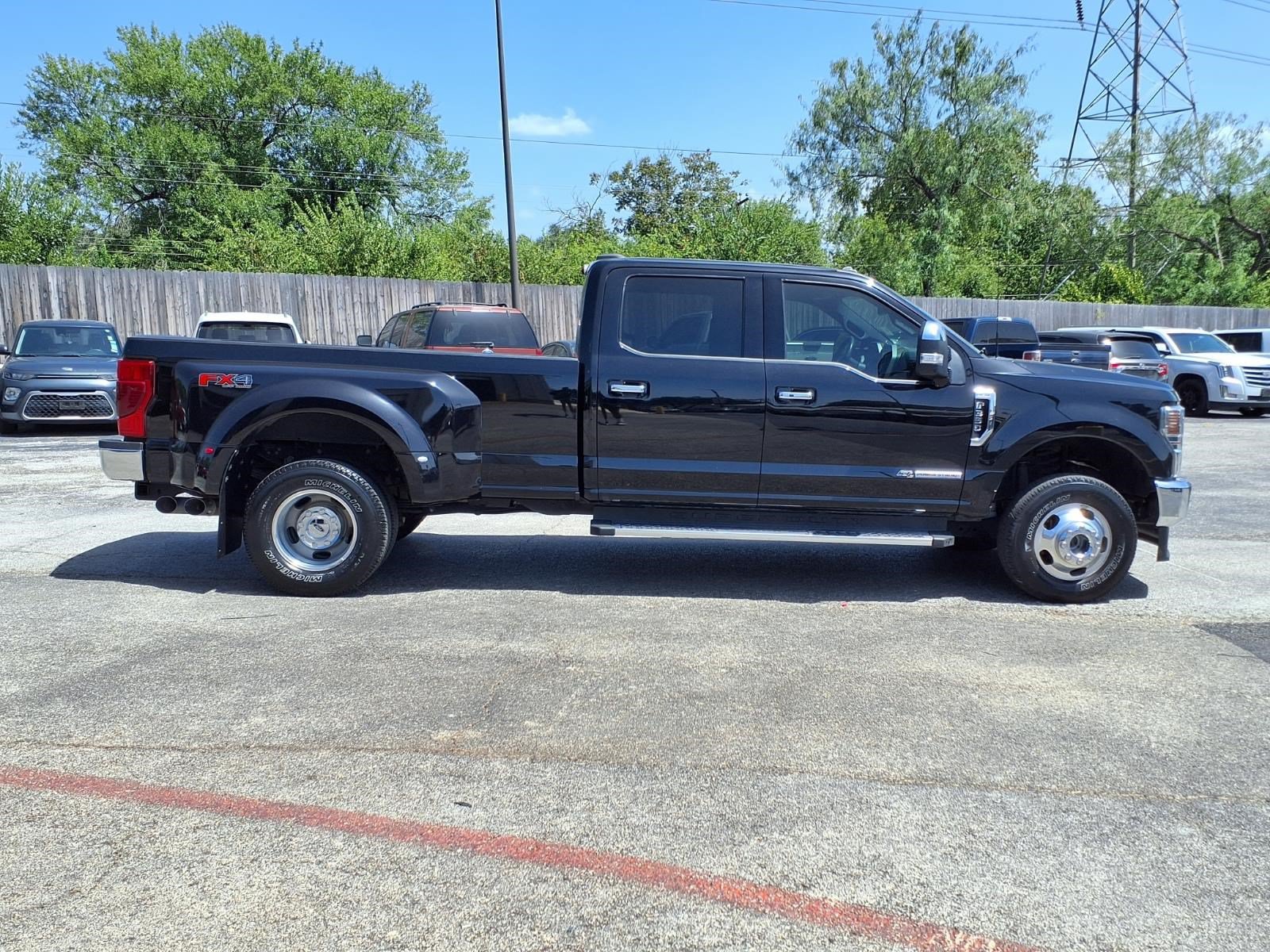 Certified 2022 Ford F350 Lariat w/ Lariat Ultimate Package AWD/4WD image 5