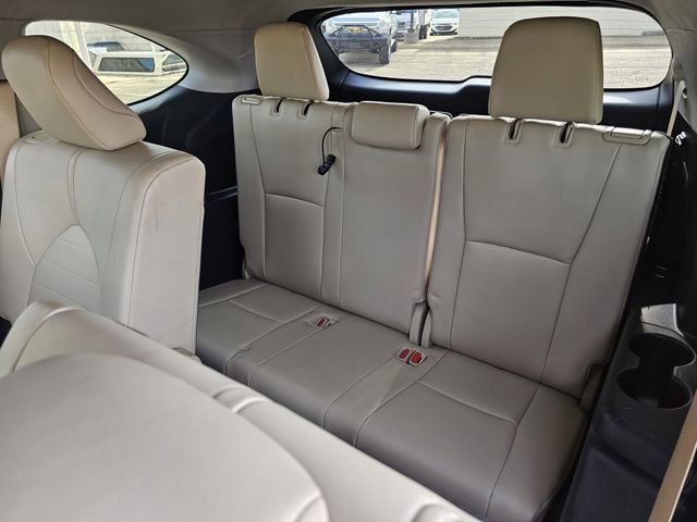 Used 2021 Toyota Highlander XLE image 17