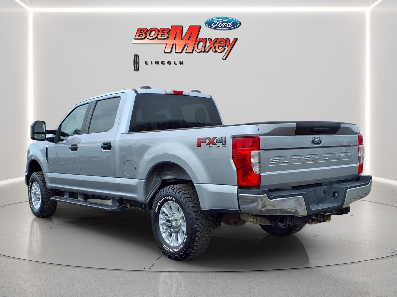 Certified 2021 Ford F350 XL w/ STX Appearance Package AWD/4WD image 7