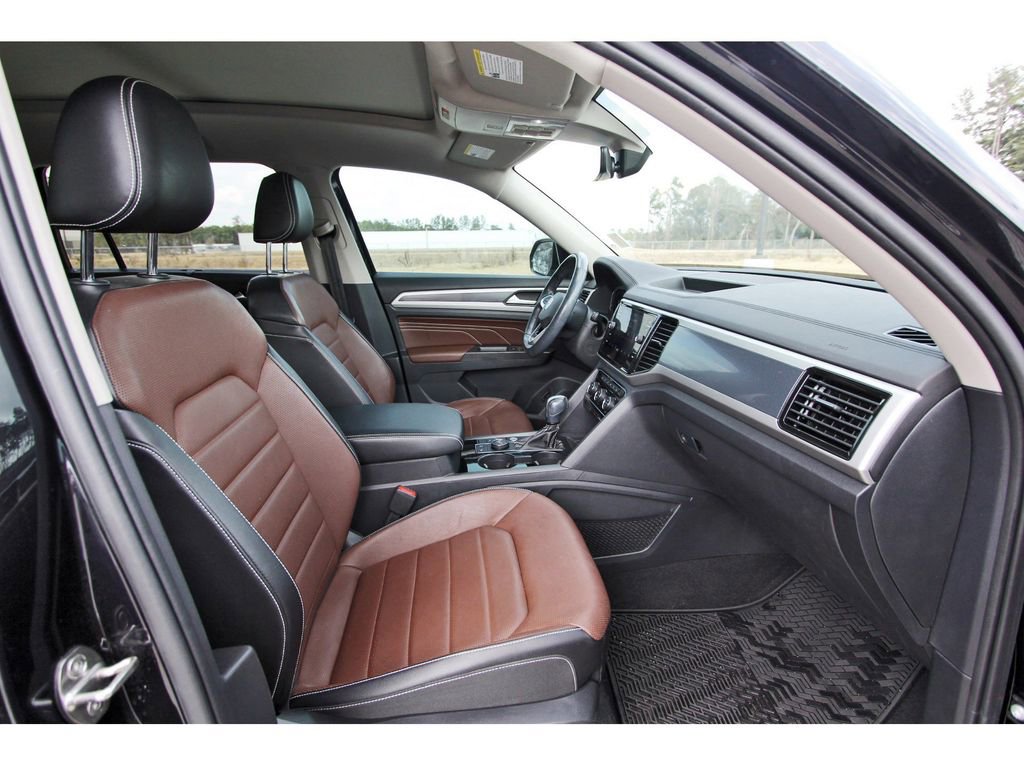 Used 2022 Volkswagen Atlas SEL Premium image 27