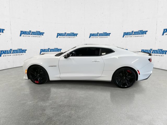 Used 2022 Chevrolet Camaro LT w/ Redline Edition RWD image 7