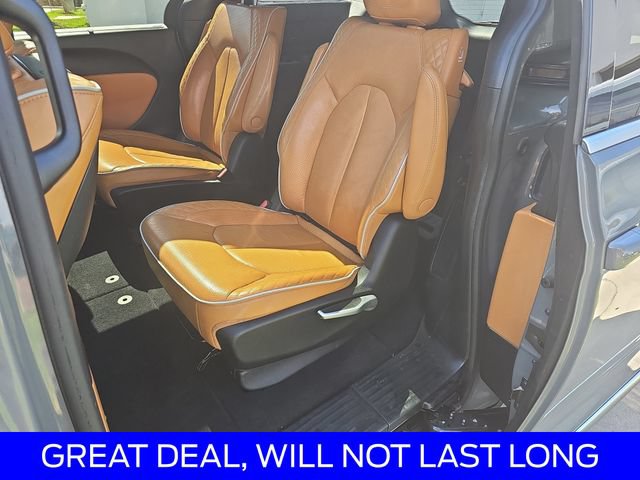 Used 2022 Chrysler Pacifica Pinnacle AWD/4WD image 14