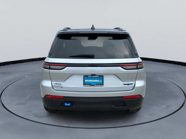 Used 2024 Jeep Grand Cherokee Trailhawk AWD/4WD image 5