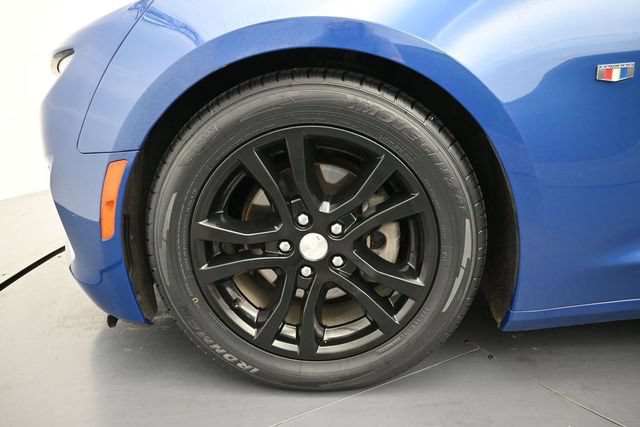 Used 2019 Chevrolet Camaro LS RWD image 9