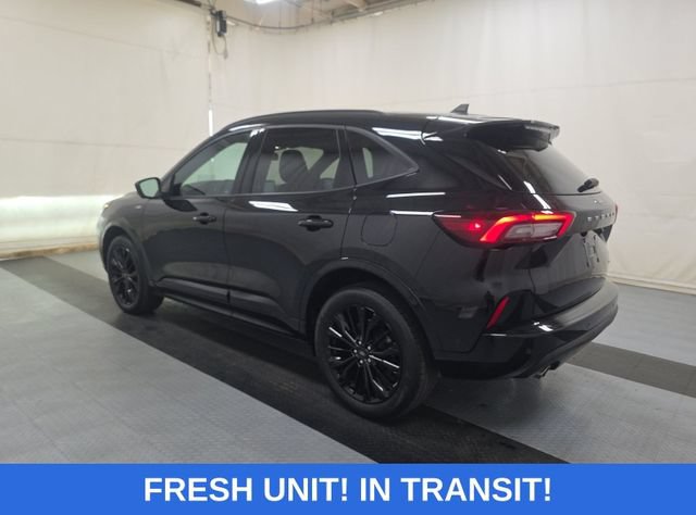Certified 2023 Ford Escape ST-Line Elite w/ Premium Technology Package AWD/4WD image 3