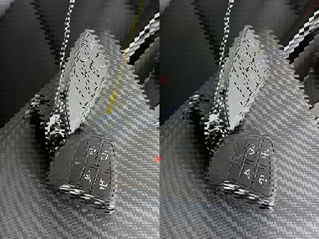 Used 2025 Chevrolet Equinox RS w/ Safety and Technology Package image 24