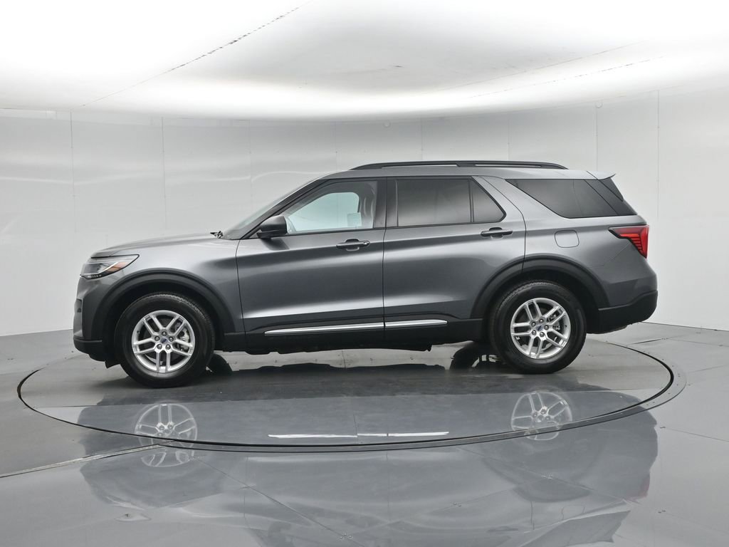 Certified 2025 Ford Explorer Active w/ Active Comfort Package RWD image 33