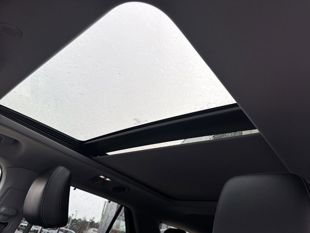 Certified 2021 Ford Explorer Limited w/ Equipment Group 301A image 36