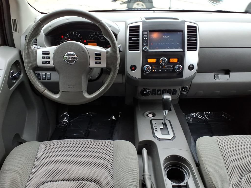 Used 2020 Nissan Frontier SV AWD/4WD image 15