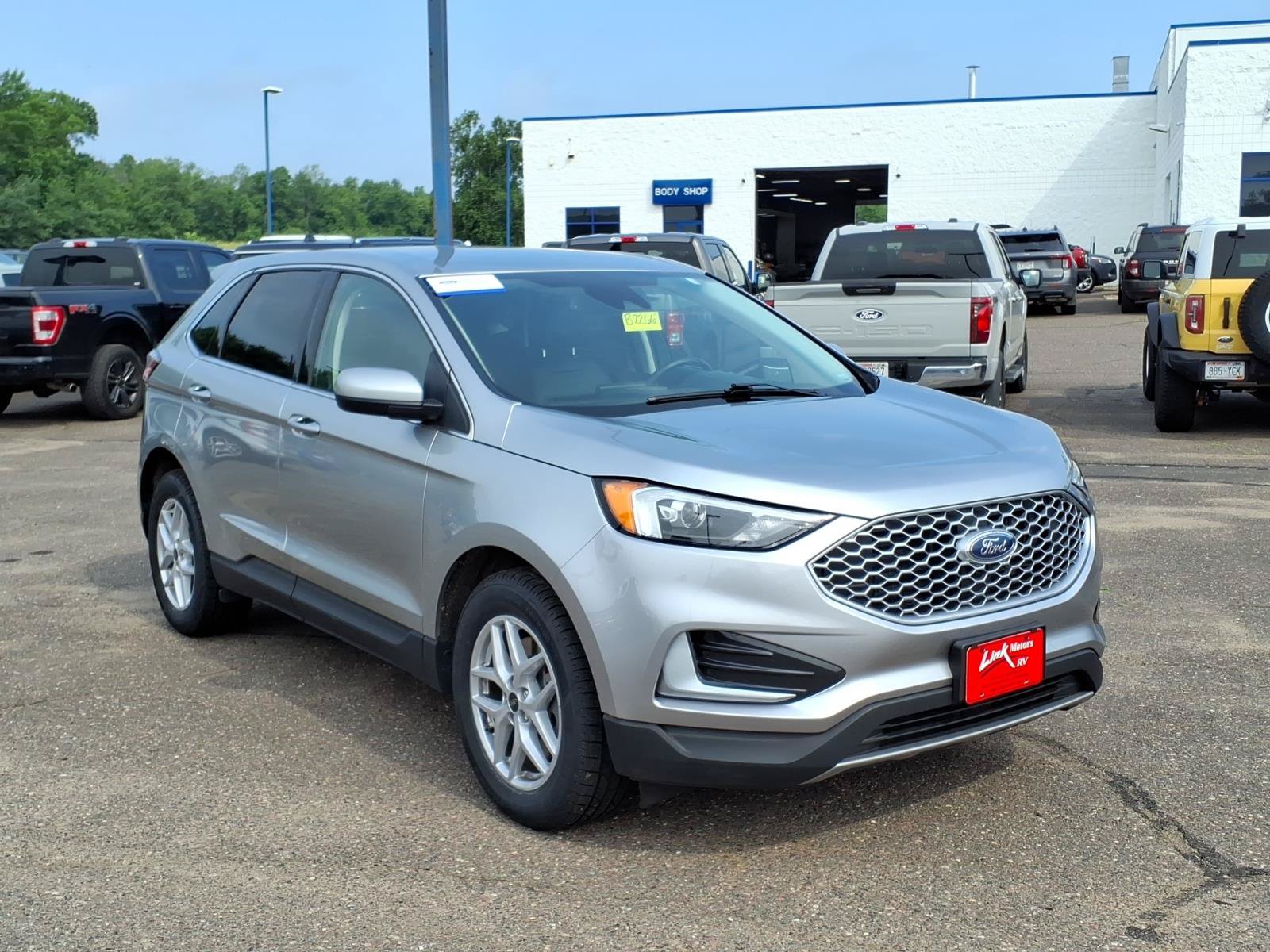 Certified 2024 Ford Edge SEL AWD/4WD image 8