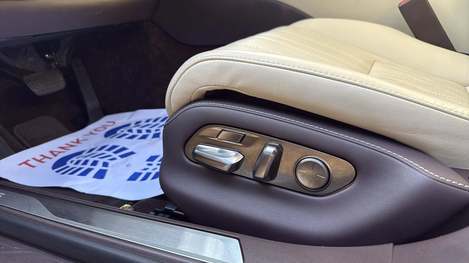 Used 2018 Lexus LS 500 500 Base w/ Luxury Package image 11