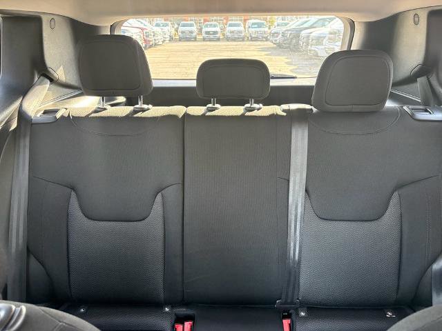 Used 2019 Jeep Renegade Sport w/ Sport Appearance Group image 14