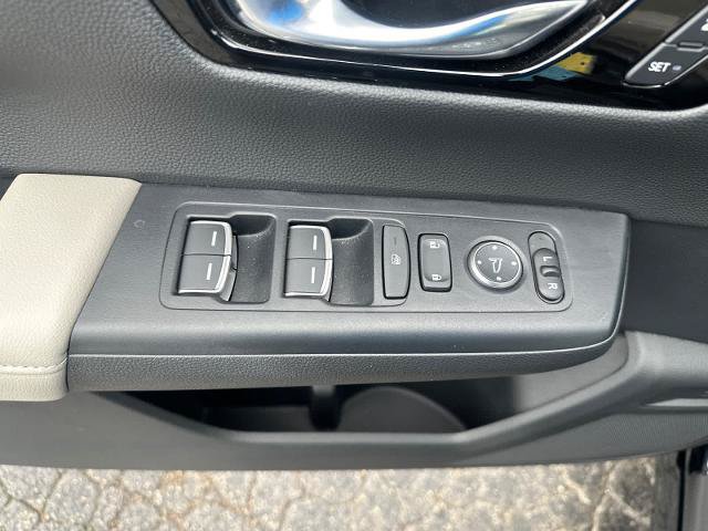 Used 2025 Honda CR-V EX-L image 28