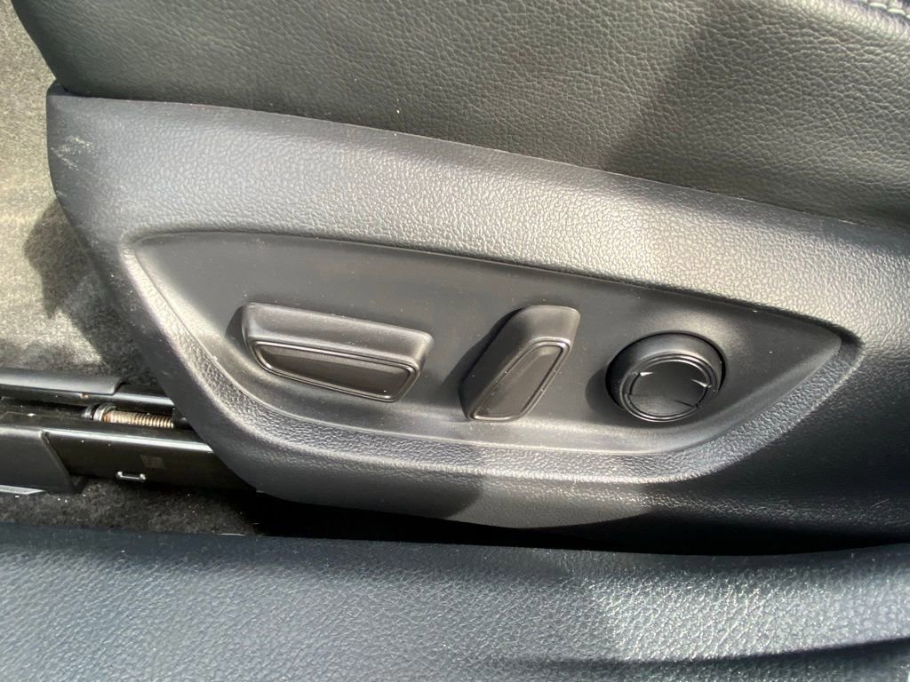 Used 2023 Toyota Camry XSE image 10